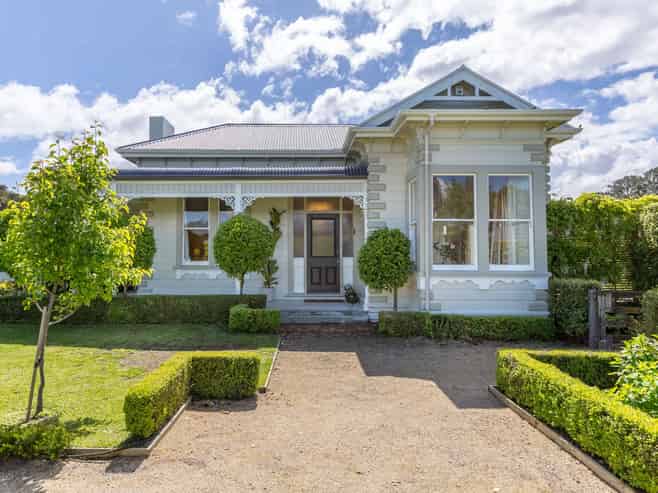 16 Orchard Road, Greytown