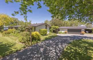 13 Dixons Road, Ashley