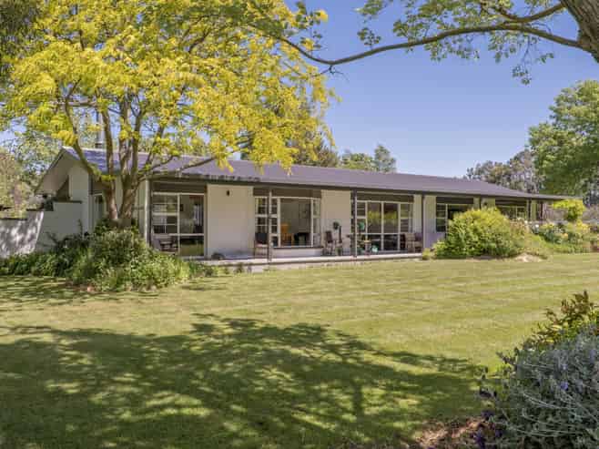 13 Dixons Road, Ashley