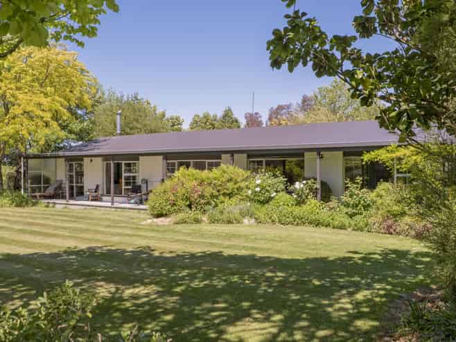 13 Dixons Road, Ashley