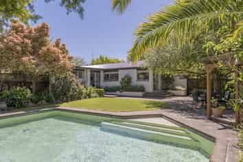 13 Dixons Road, Ashley