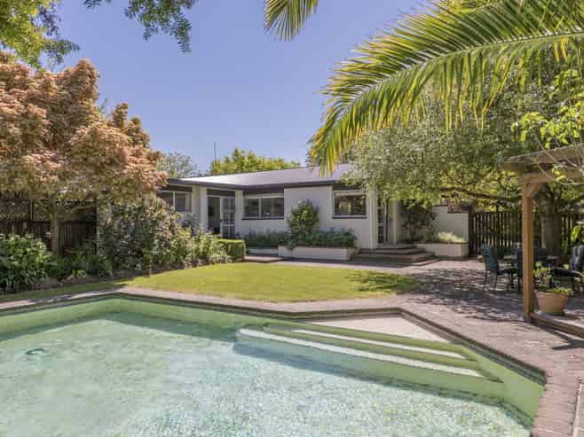 13 Dixons Road, Ashley