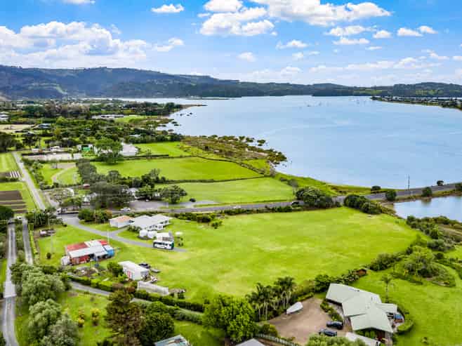 328 Omaha Flats Road, Omaha