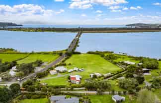 328 Omaha Flats Road, Omaha