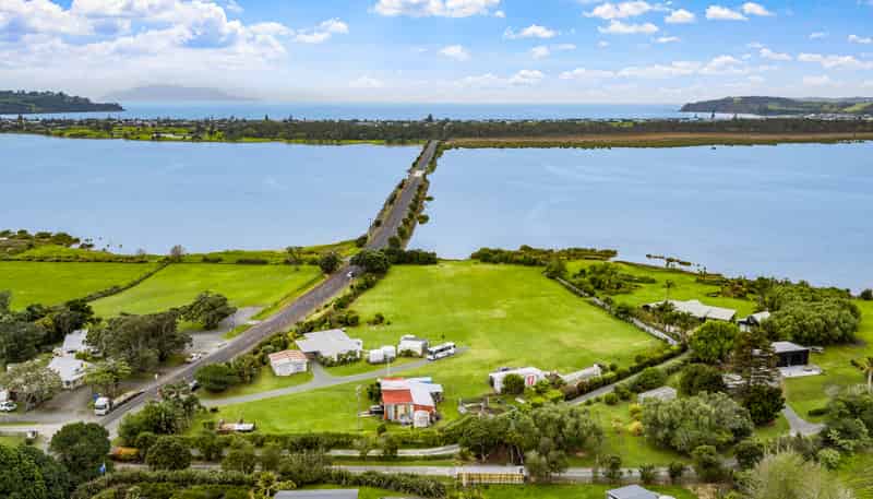 328 Omaha Flats Road, Omaha