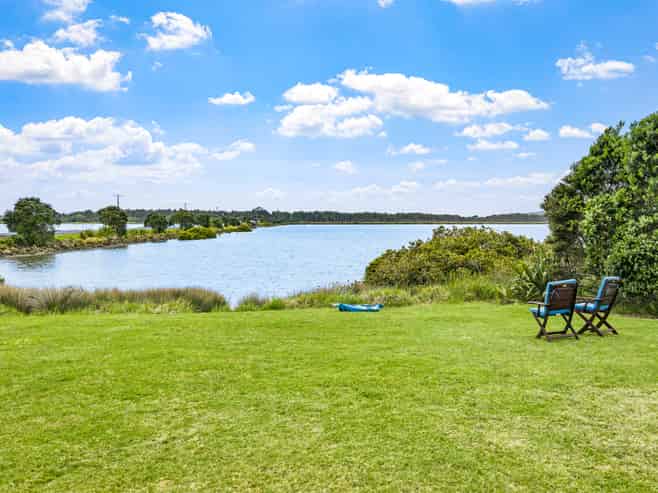 328 Omaha Flats Road, Omaha