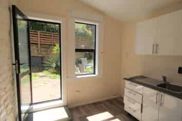 304B South Road, CAVERSHAM