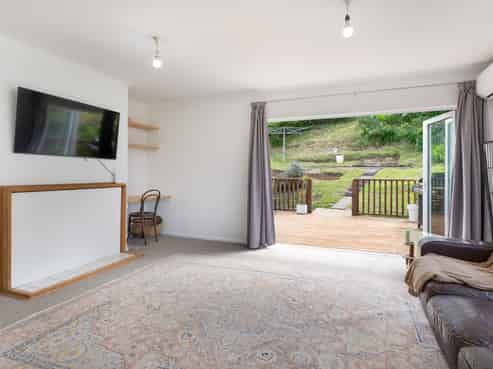 11 Arene Grove, Titahi Bay