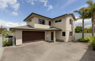 13B Beach Street, Whakatane