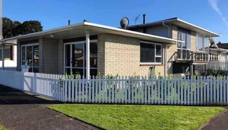 82 Tukapa Street, Westown