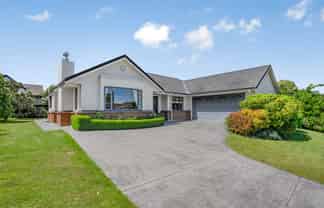 6 Kirton Drive, Riverstone Terraces