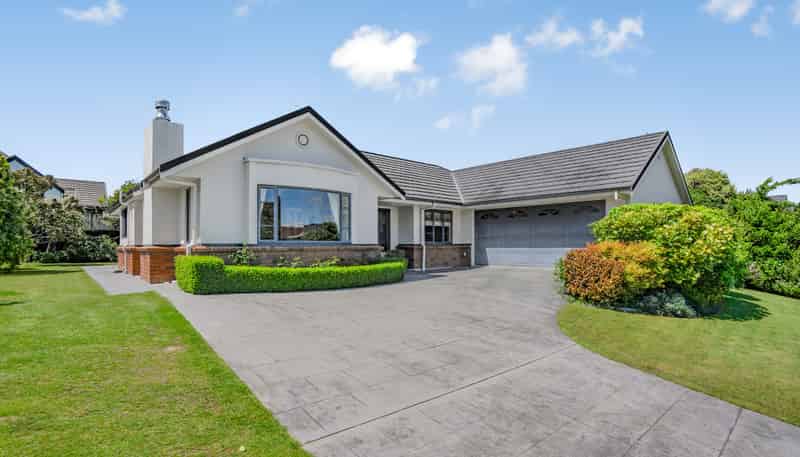 6 Kirton Drive, Riverstone Terraces