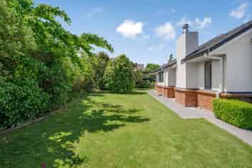 6 Kirton Drive, Riverstone Terraces