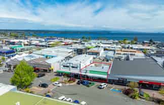 Two national tenants, one smart investment