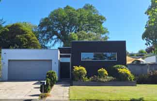 12 John Campbell Crescent, Addington