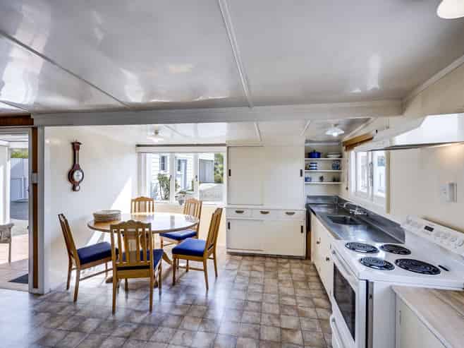 36 Airini Road, Waimarama