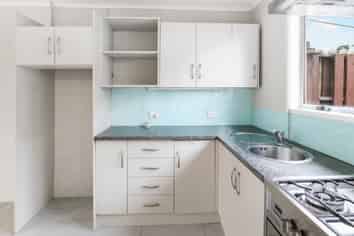 2/37 Hillside Road, Papatoetoe