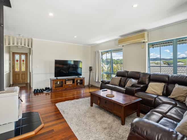 5 Pipi Dune, Whitianga