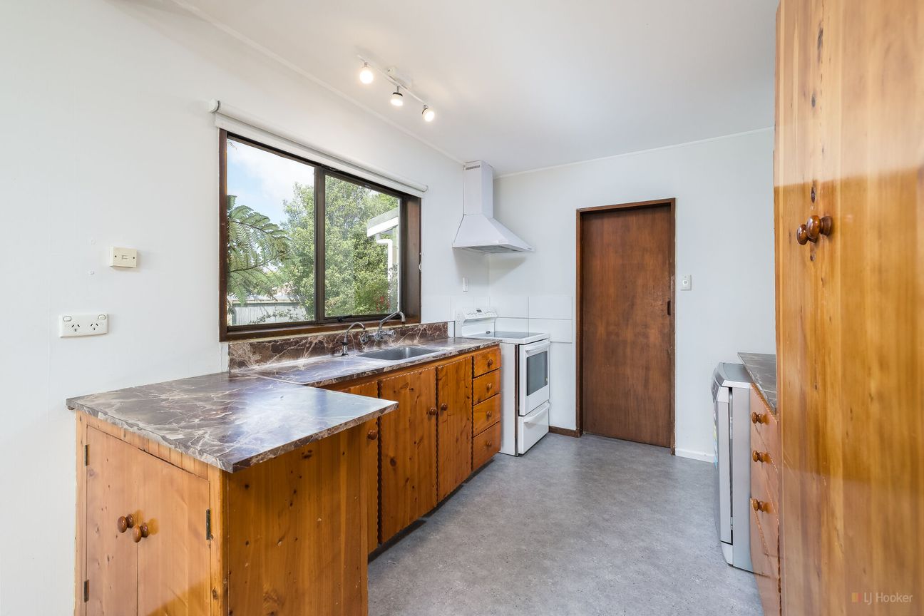 Investor Opportunity - Solid McRaeway Home with Tenant in Place - Widok 6