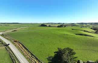 75 + 100 Crighton Road, Waimahaka