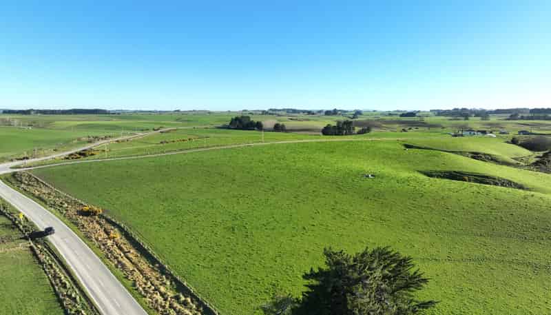 75 + 100 Crighton Road, Waimahaka