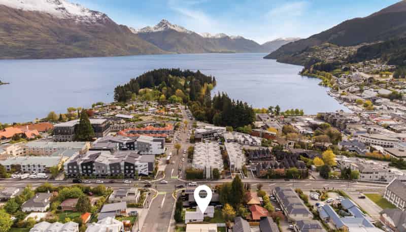 30 Sydney Street, Queenstown