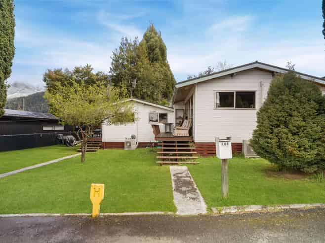 30 Sydney Street, Queenstown