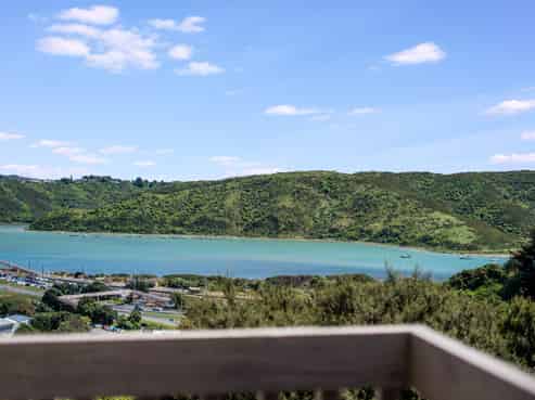 4 Kahu Road, Paremata