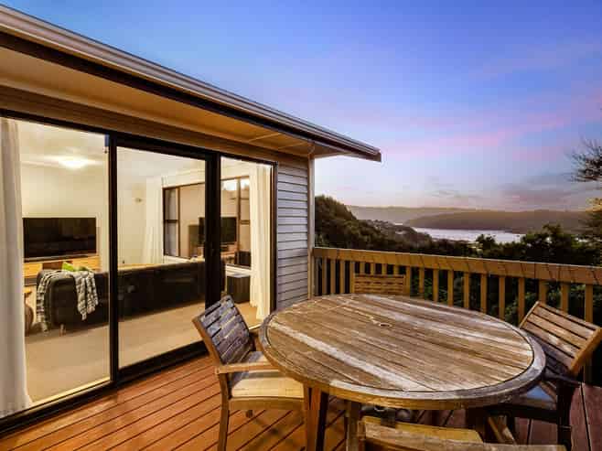 4 Kahu Road, Paremata