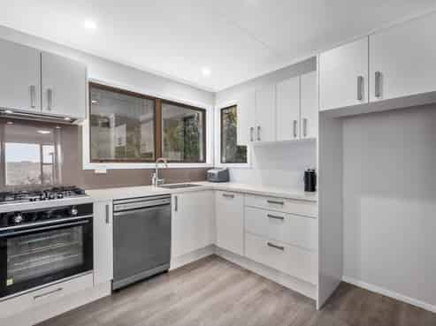 4 Kahu Road, Paremata