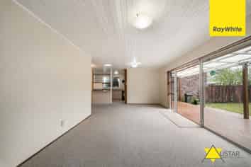 2/14 Cezanne Place, New Lynn