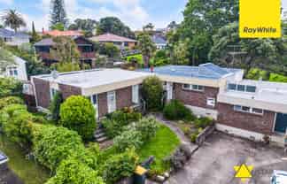 2/14 Cezanne Place, New Lynn