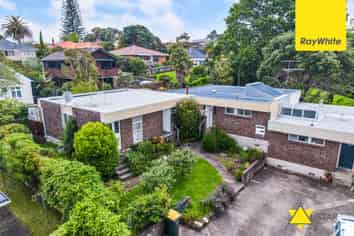 2/14 Cezanne Place, New Lynn