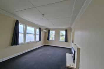 84 Wharenui Road, Riccarton