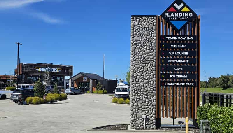 650 Lake Terrace, Wharewaka