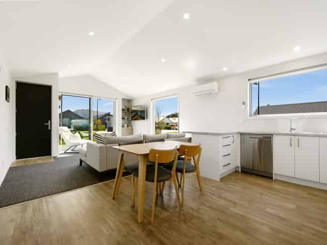 12 Mount Burke Street, Wanaka