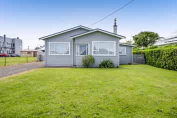 39 Domett Street, Opunake