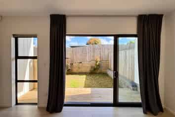 4/25 Abbotleigh Ave, Te Atatu Peninsula