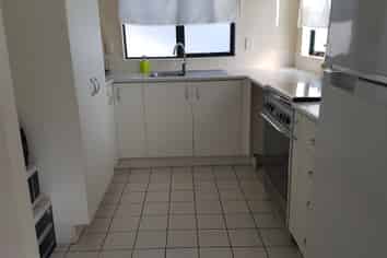 8/12 Ambrico Place, New Lynn