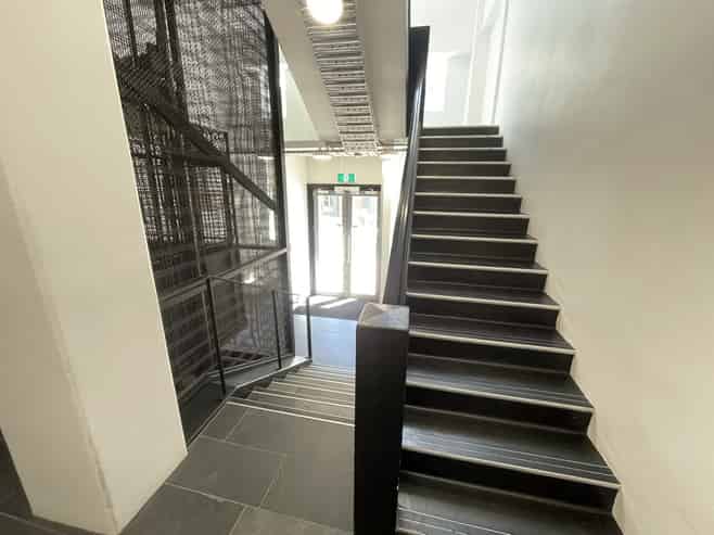 Character Office 275sqm - The Exchange Building