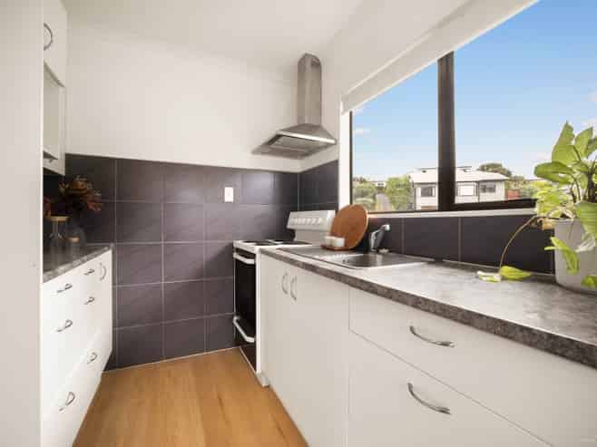 4 Forster Place, West Harbour