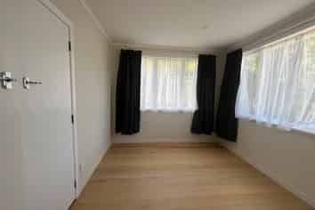 190 Don Buck Road, Massey