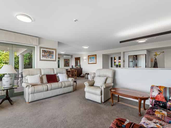 8B Hinewa Road, Otumoetai