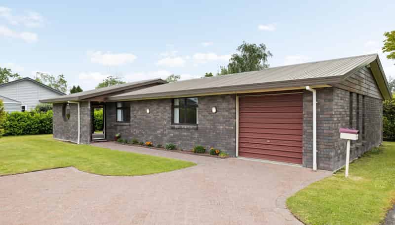 21 Bains Avenue, Hamilton East