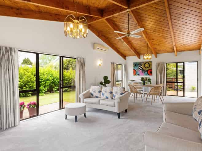 21 Bains Avenue, Hamilton East