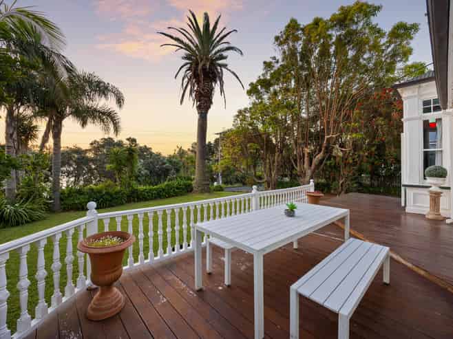 5 Queen Street, Northcote Point