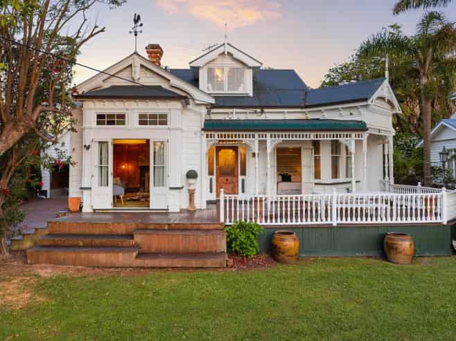 5 Queen Street, Northcote Point