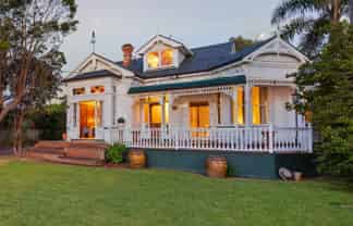 5 Queen Street, Northcote Point