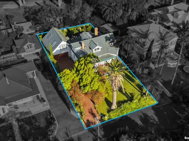 5 Queen Street, Northcote Point