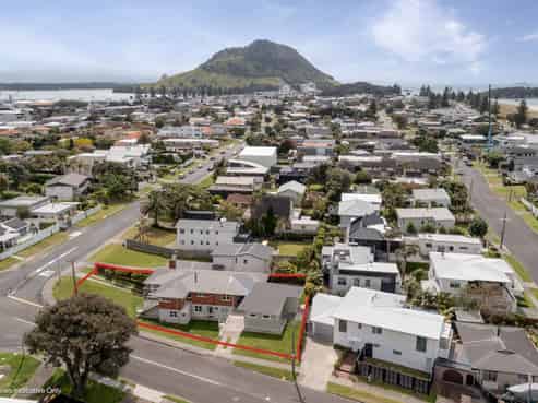 93 Oceanview Road, Mount Maunganui